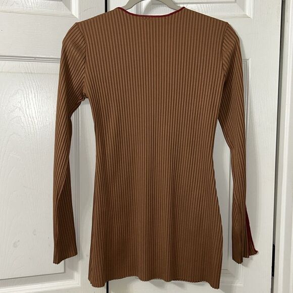 Zara High-waisted Caramel/Brown Ribbed
Pants Set (Top Medium,Bottom Small) - Picture 5 of 10